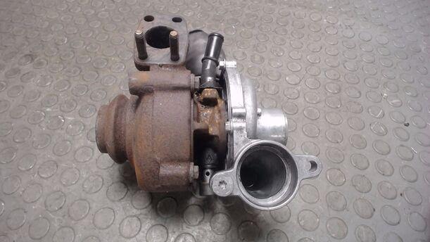 Foto: TURBOLADER eines Ford Focus Turnier 1.6 TDCi DPF Sport