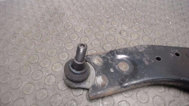 Foto: QUERLENKER VORNE LINKS eines Ford Focus Turnier 1.6 TDCi DPF Sport