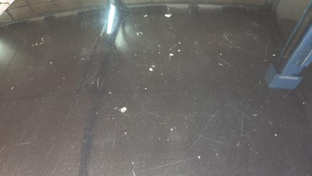 Foto: MOTORHAUBE eines Saab 9-5 Kombi 1.9 TiD Sport