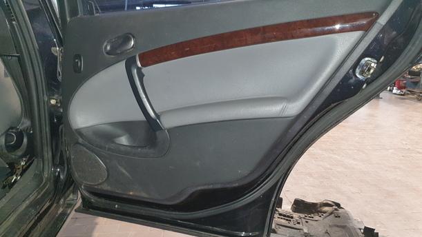 Foto: TÜR HINTEN RECHTS ( KOMBI ) eines Saab 9-5 Kombi 1.9 TiD Sport