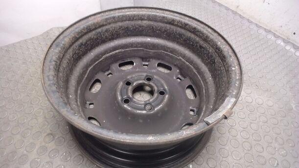 Foto: STAHLFELGE 6X14 ET43 eines VW Polo 1.2 Sport