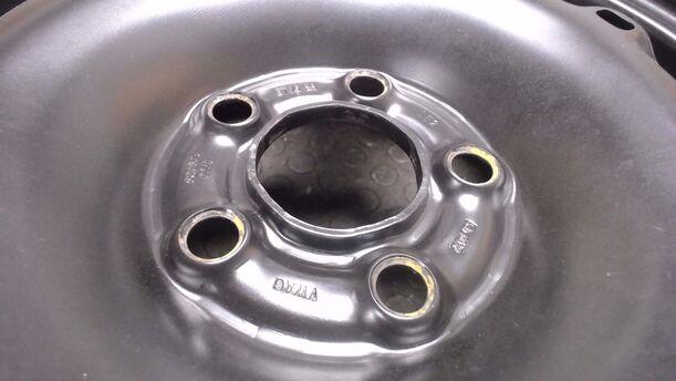 Foto: STAHLFELGE 5X14 ET35 ( UNBENUTZT ) eines VW Polo 1.2 Sport