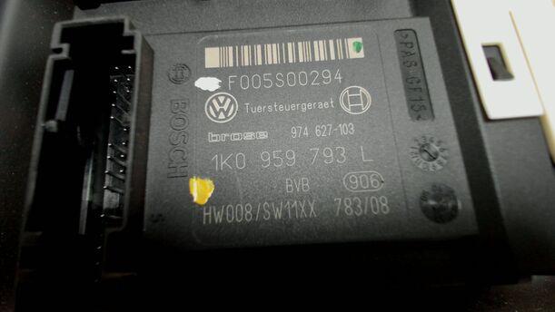 Foto: FENSTERHEBER VORNE LINKS ELEKTRISCH eines VW Passat Variant 2.0 TDI DPF Sport