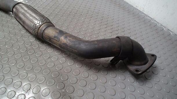 Foto: AUSPUFFROHR VORN/ FLEXROHR VORN eines Saab 9-5 Kombi 1.9 TiD Sport