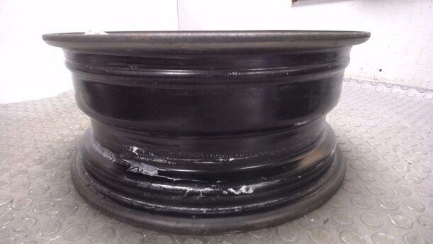 Foto: STAHLFELGE 6X15 ET39 eines Opel Corsa 1.4 16V Sport