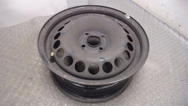 Foto: STAHLFELGE 6X15 ET39 eines Opel Corsa 1.4 16V Sport
