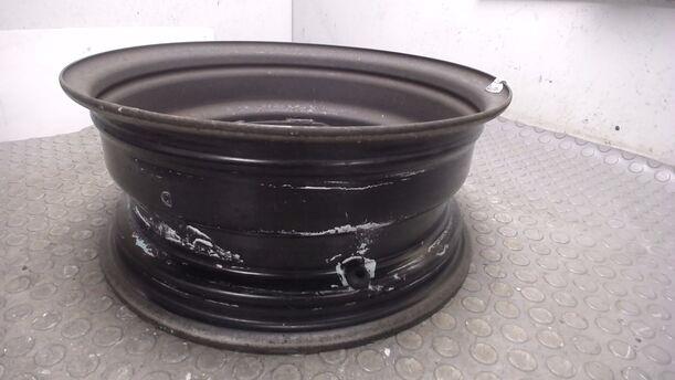 Foto: STAHLFELGE 6X15 ET39 eines Opel Corsa 1.4 16V Sport