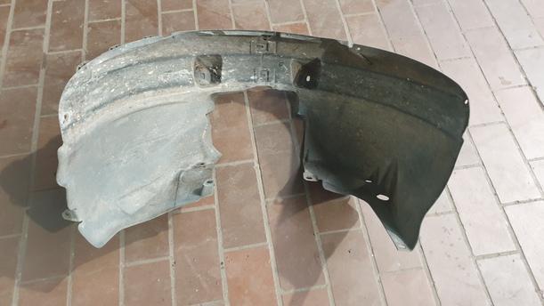 Foto: RADHAUSSCHALE / INNENKOTFLÜGEL RECHTS eines Opel Corsa 1.2 16V Sport