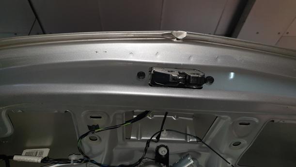 Foto: HECKKLAPPE / HECKEDECKEL eines Opel Corsa 1.2 16V Sport