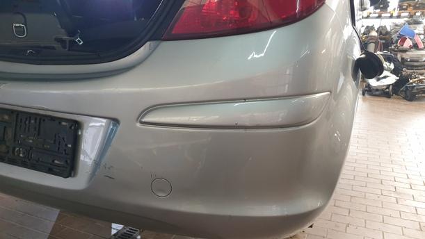 Foto: STOSSFÄNGER / STOßSTANGE HINTEN eines Opel Corsa 1.2 16V Sport