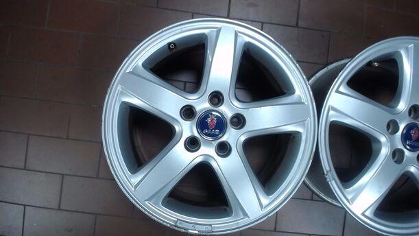 Foto: ALUFELGENSATZ 6,5X16 ET49 eines Saab 9-5 Kombi 1.9 TiD Sport