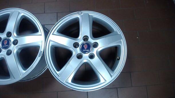 Foto: ALUFELGENSATZ 6,5X16 ET49 eines Saab 9-5 Kombi 1.9 TiD Sport