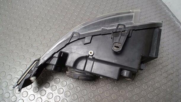 Foto: SCHEINWERFER LINKS eines Saab 9-5 Kombi 1.9 TiD Sport