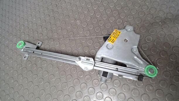 Foto: FENSTERHEBER HINTEN LINKS eines Saab 9-5 Kombi 1.9 TiD Sport