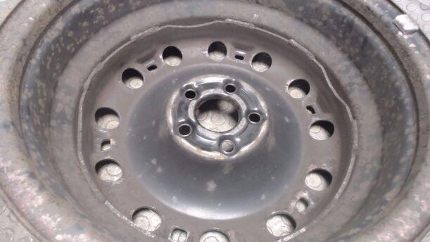 Foto: STAHLFELGE 6X15 ET38 eines VW Polo 1.4 TDI Sport