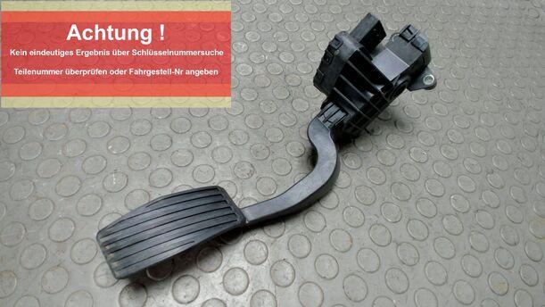 Foto: GASPEDAL ( BENZIN / SCHALTGETRIEBE ) eines Opel Corsa 1.2 16V Sport