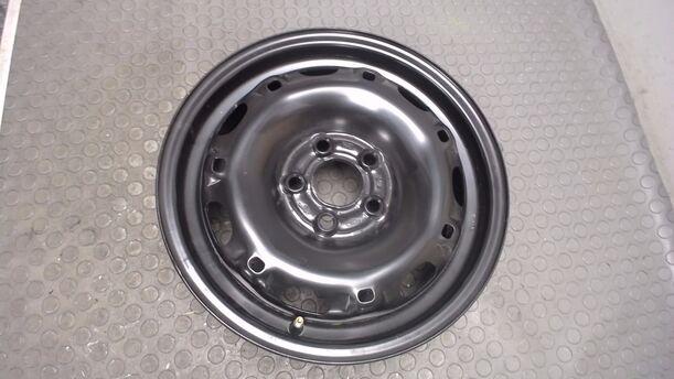 Foto: STAHLFELGE 5X14 ET35 ( UNBENUTZT ) eines VW Fox 1.2 Sport