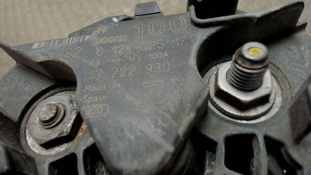 Foto: LICHTMASCHINE ( 100 A ) eines Opel Corsa 1.2 16V Sport