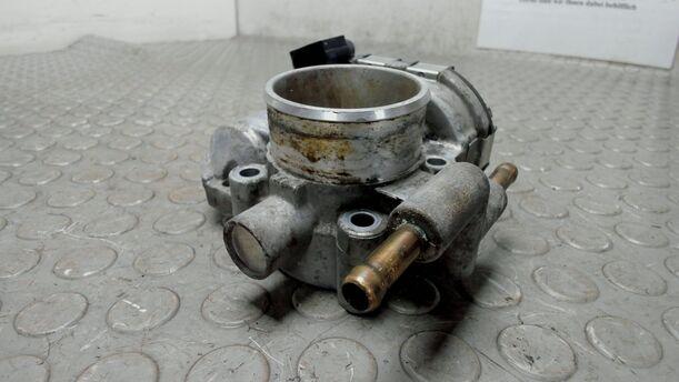 Foto: DROSSELKLAPPENSTUTZEN eines Opel Corsa 1.2 16V Sport