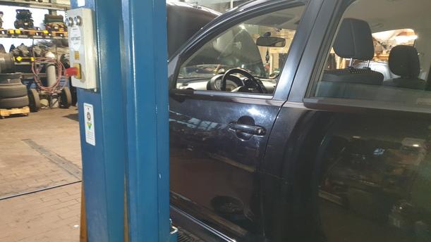 Foto: TÜR VORNE LINKS eines Daihatsu Sirion 1.3 Sport