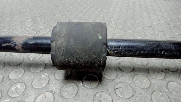 Foto: ANTRIEBSWELLE RECHTS ( BENZIN / SCHALTGETRIEBE ) eines Opel Corsa 1.2 16V Sport