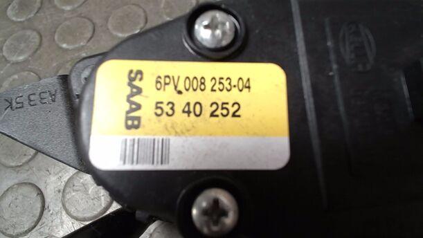 Foto: GASPEDAL eines Saab 9-5 Kombi 1.9 TiD Sport