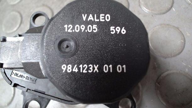 Foto: STELLMOTOR HEIZUNG eines Saab 9-5 Kombi 1.9 TiD Sport
