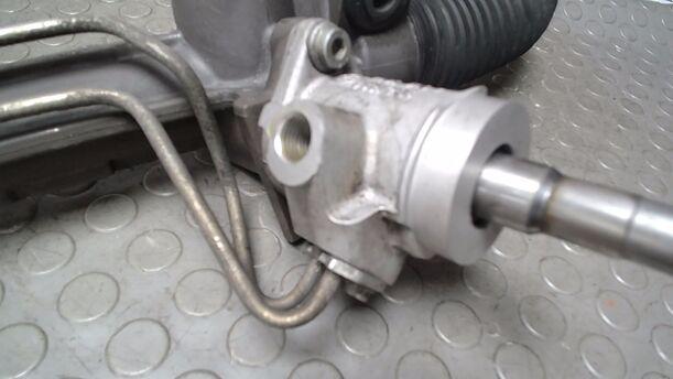 Foto: SERVOLENKUNG/ LENKGETRIEBE ( ZF ) eines Saab 9-5 Kombi 1.9 TiD Sport