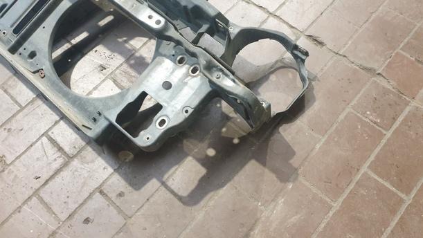 Foto: FRONTBLECH/ SCHLOSSTRÄGER ( OHNE KLIMMAANLAGE ) eines VW Lupo 1.0 Sport