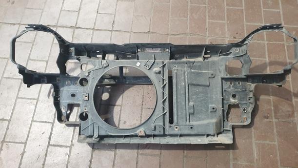 Foto: FRONTBLECH/ SCHLOSSTRÄGER ( OHNE KLIMMAANLAGE ) eines VW Lupo 1.0 Sport