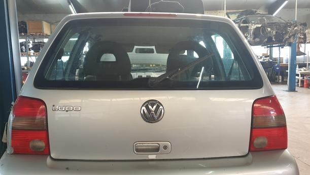 Foto: HECKKLAPPE/ HECKDECKEL eines VW Lupo 1.0 Sport
