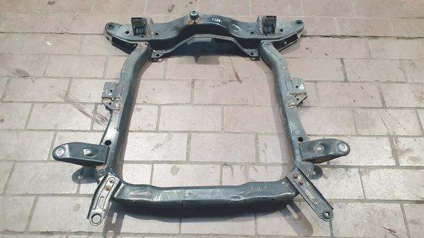Foto: VORDERACHSTRÄGER eines Opel Corsa 1.0 12V Sport