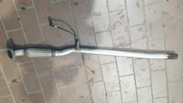 Foto: AUSPUFFANLAGE eines Opel Corsa 1.0 12V Sport