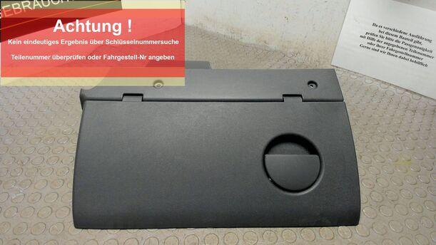 Foto: HANDSCHUHFACH eines Opel Corsa 1.0 12V Sport