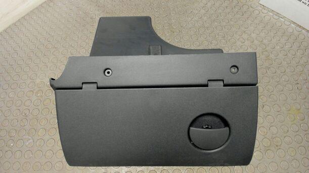 Foto: HANDSCHUHFACH eines Opel Corsa 1.0 12V Sport