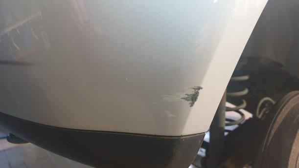 Foto: STOSSFÄNGER / STOSSSTANGE HINTEN ( VOR FACELIFT ) eines VW Polo 1.4 Sport