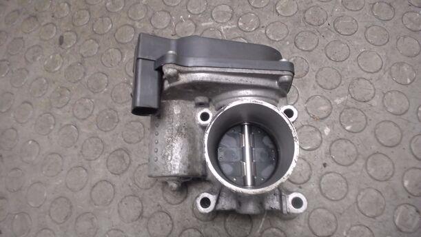 Foto: DROSSELKLAPPENSTUTZEN / DROSSELKLAPPE VDO eines VW Polo 1.4 Sport