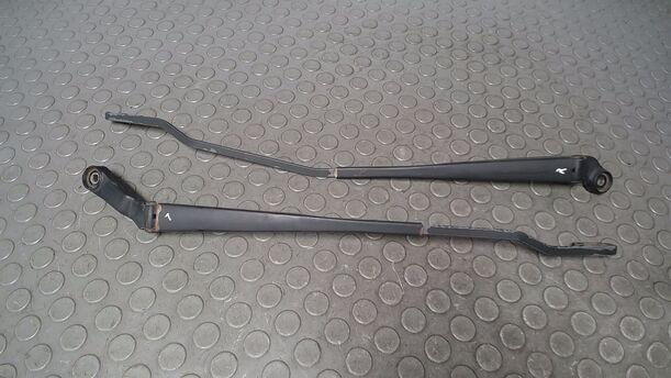 Foto: SCHEIBENWISCHERARME VORN eines VW Lupo 1.0 Sport