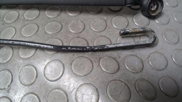 Foto: SCHEIBENWISCHERARME VORN eines VW Lupo 1.0 Sport