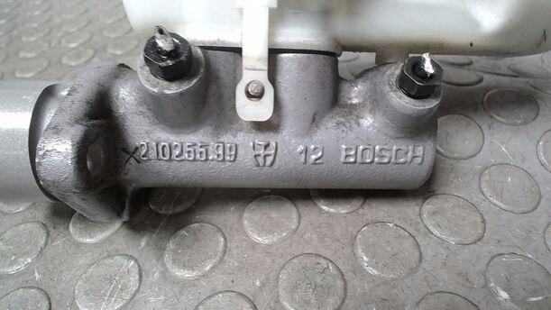Foto: HAUPTBREMSZYLINDER ( BOSCH ) eines VW Lupo 1.0 Sport