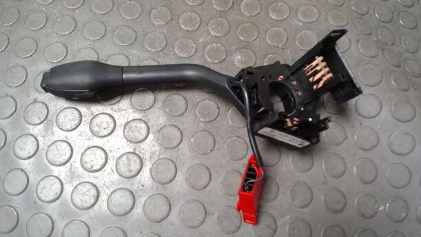 Foto: SCHEIBENWISCHERSCHALTER eines VW Lupo 1.0 Sport