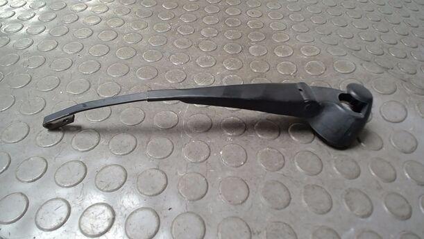 Foto: SCHEIBENWISCHERARM HINTEN eines VW Lupo 1.0 Sport