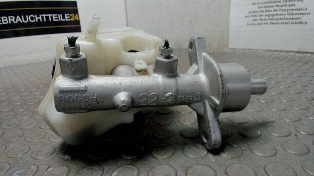 Foto: HAUPTBREMSZYLINDER eines Opel Corsa 1.0 12V Sport