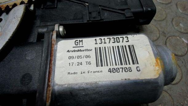 Foto: FENSTERHEBER VORNE LINKS  (2/3-TÜRER) eines Opel Corsa 1.0 12V Sport