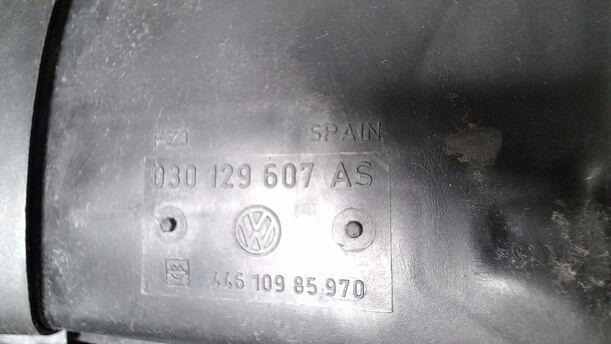 Foto: MOTORVERSCHALUNG/ MOTORABDECKUNG eines VW Lupo 1.0 Sport