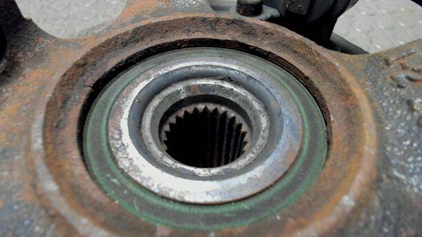 Foto: ACHSSCHENKEL VORNE LINKS ( 4 LOCH ) eines Opel Corsa 1.0 12V Sport