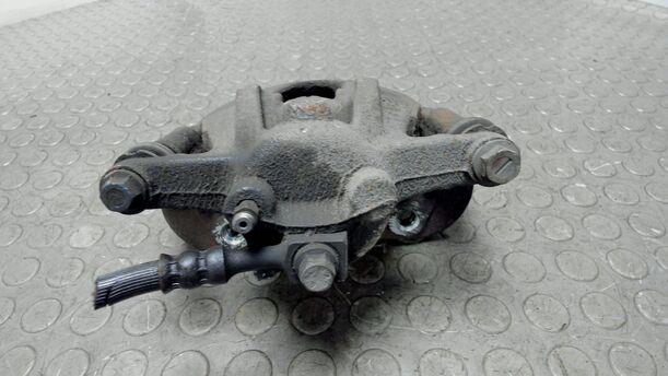 Foto: BREMSSATTEL VORNE LINKS eines Opel Corsa 1.0 12V Sport