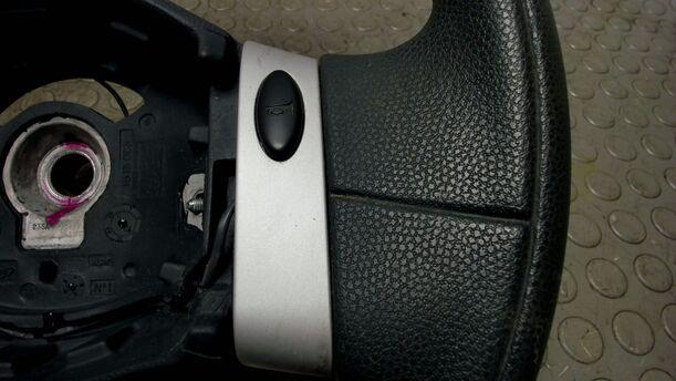 Foto: LENKRAD eines Mini (BMW) Mini One Sport