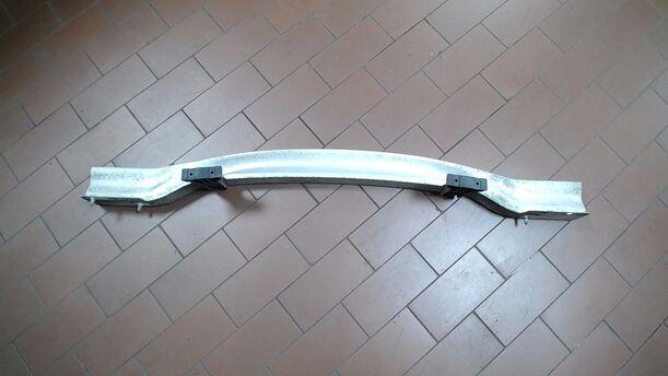 Foto: VERSTÄRKUNG HINTEN eines Opel Corsa 1.0 12V Sport