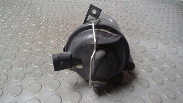 Foto: NEBELSCHEINWERFER RECHTS ( SATURNUNS ) eines VW Polo 1.4 Sport